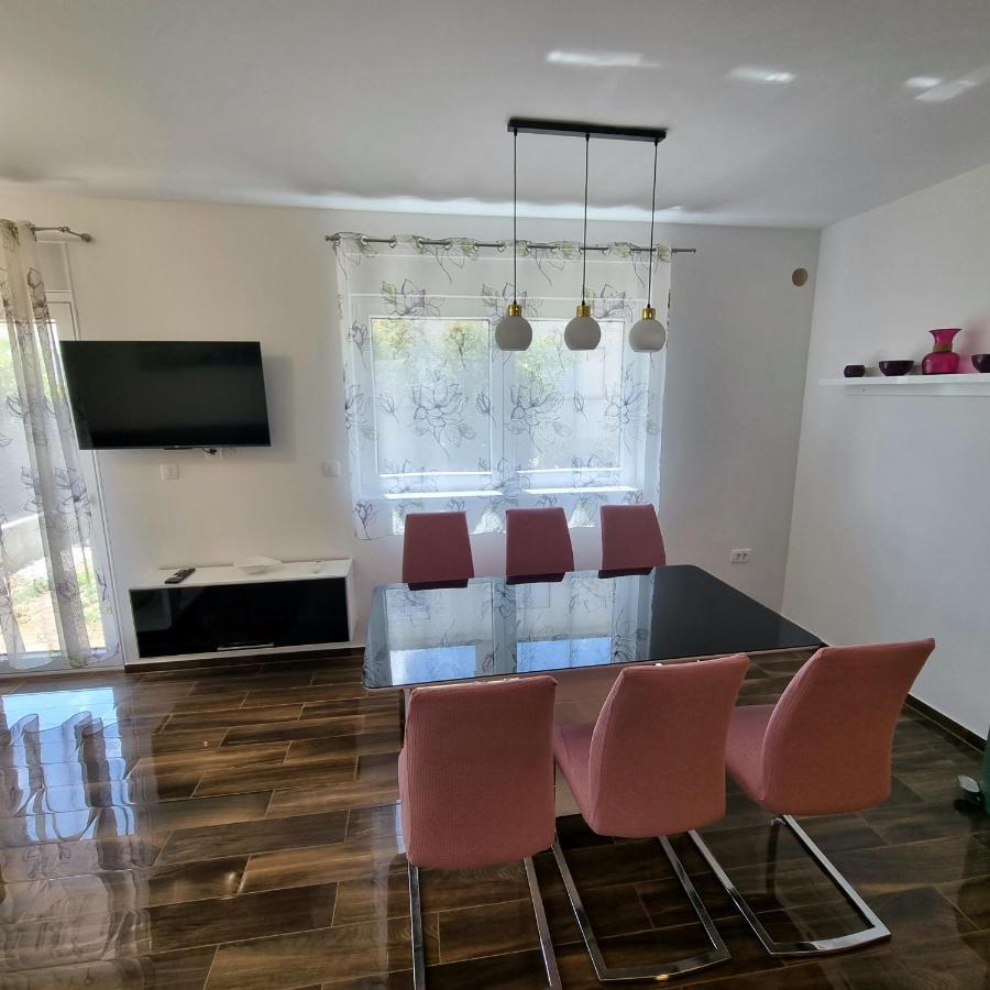 Apartments Happiness Трогир Экстерьер фото