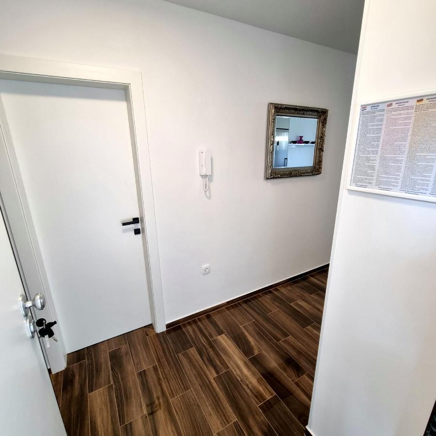 Apartments Happiness Трогир Экстерьер фото