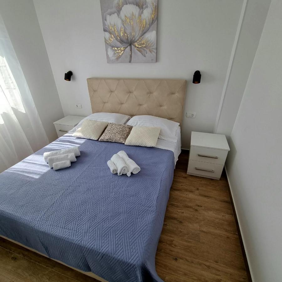 Apartments Happiness Трогир Экстерьер фото