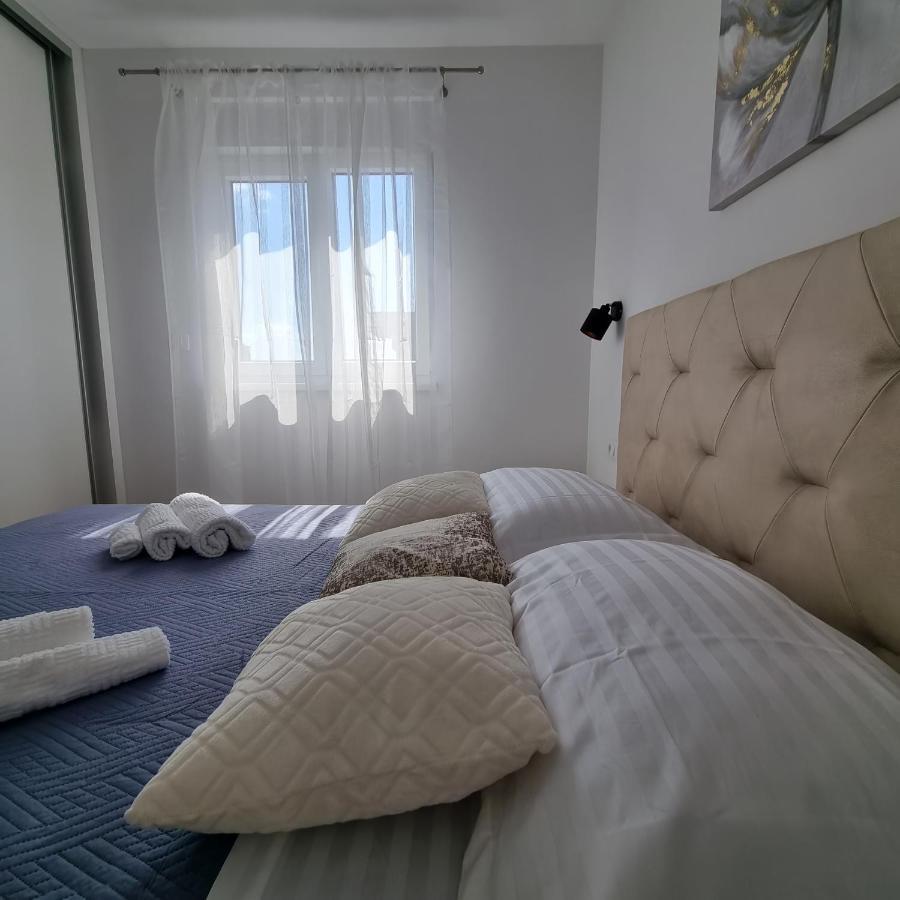Apartments Happiness Трогир Экстерьер фото