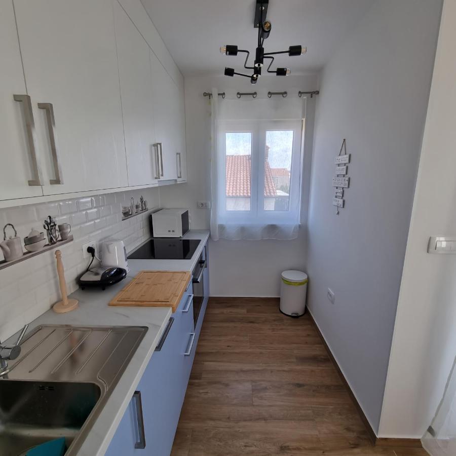 Apartments Happiness Трогир Экстерьер фото