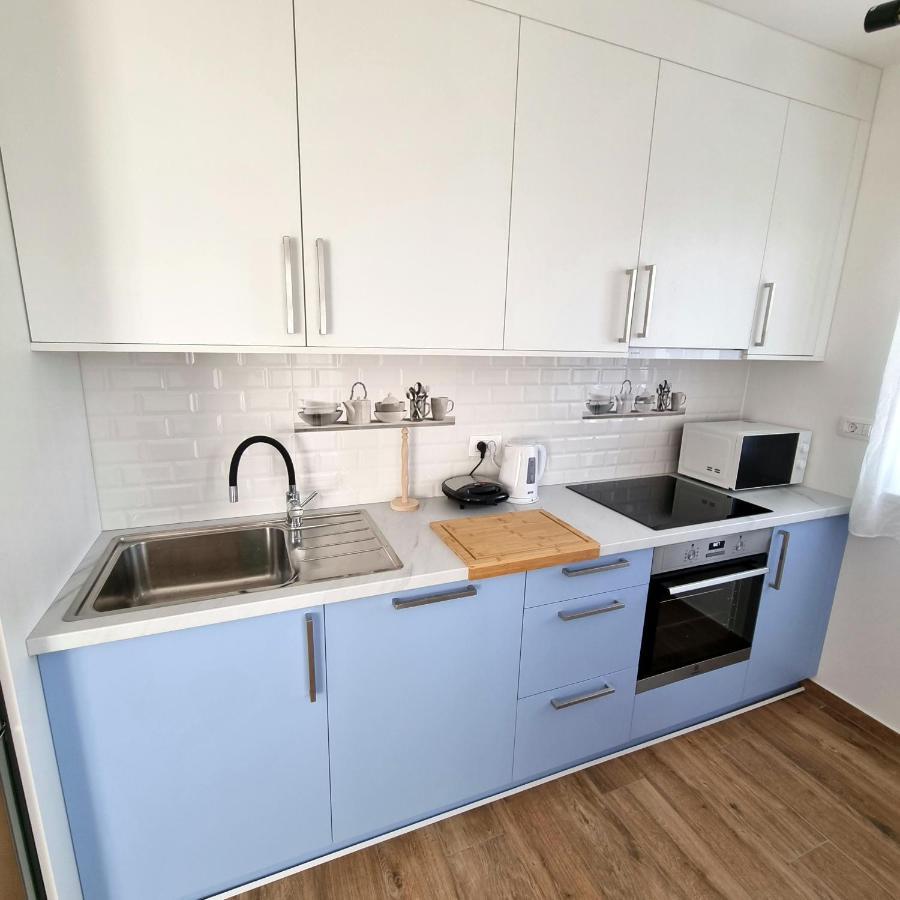 Apartments Happiness Трогир Экстерьер фото