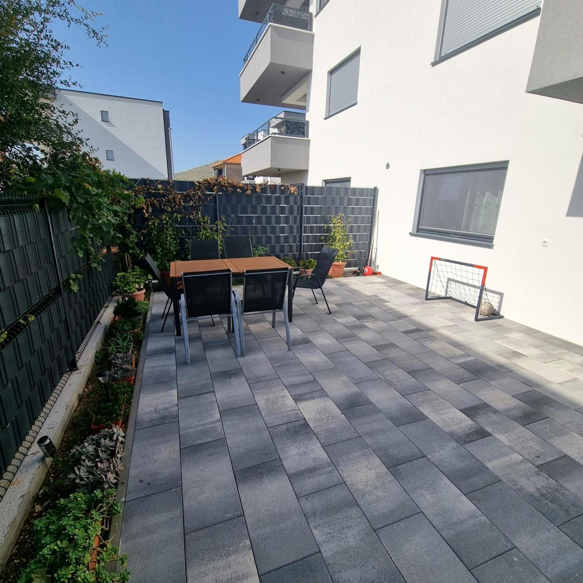 Apartments Happiness Трогир Экстерьер фото